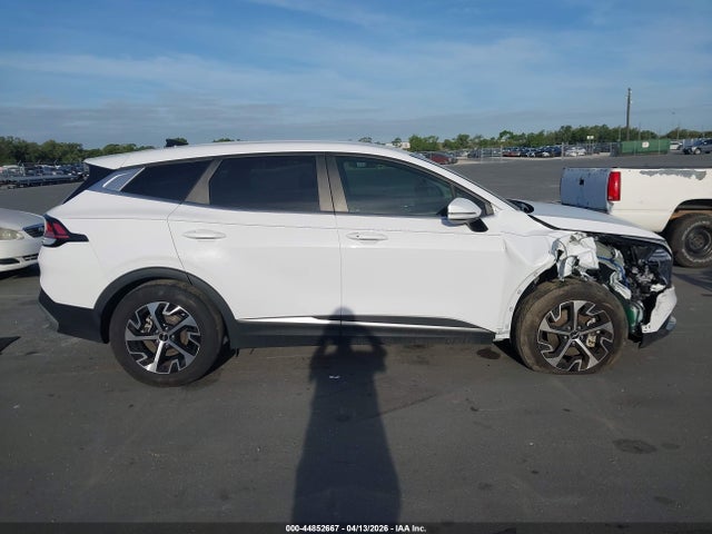 2024 Kia Sportage Ex მანქანა იყიდება აუქციონზე, vin: 5XYK33DF1RG147998, აუქციონის ნომერი: 44852667