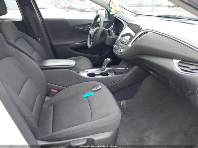 2020 CHEVROLET MALIBU 1G1ZD5ST2LF001788 Photo 4