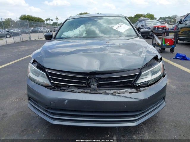 2015 Volkswagen Jetta 2.0l S მანქანა იყიდება აუქციონზე, vin: 3VW2K7AJ7FM269098, აუქციონის ნომერი: 44852679