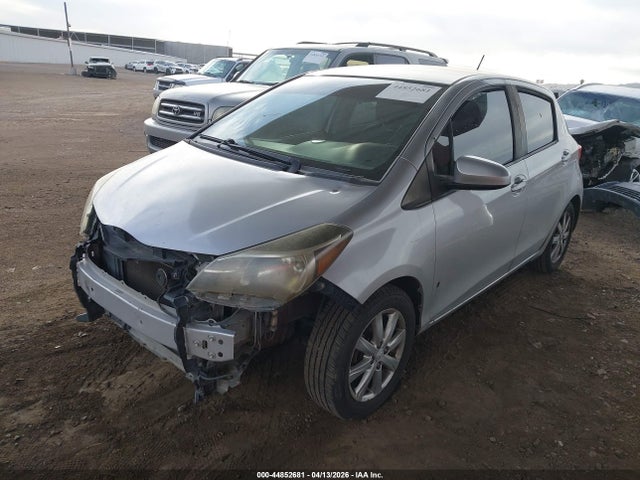 Toyota YARIS LE 2015 VNKKTUD38FA034922 Image 2