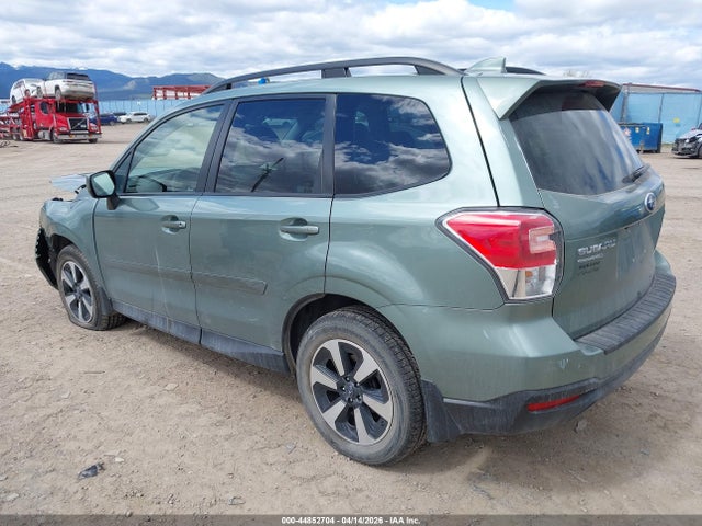 Subaru Forester 2.5i Premium 2018 JF2SJAGC0JH425007 Image 3