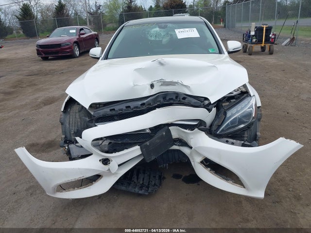44852721 :رقم المزاد ، WDDWF4KB3HR304449 vin ، 2017 Mercedes-benz C 300 4matic مزاد بيع