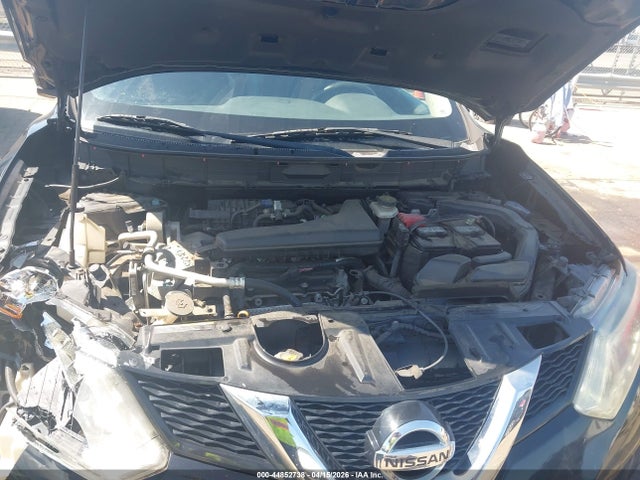 44852738 :رقم المزاد ، KNMAT2MV2FP555187 vin ، 2015 Nissan Rogue Sv مزاد بيع