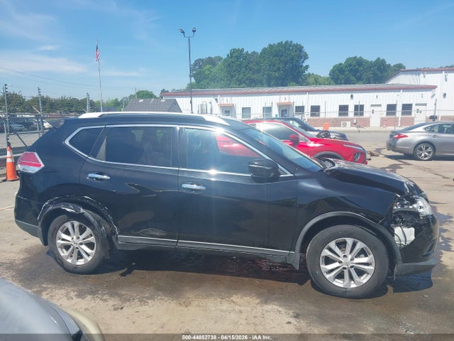 44852738 :رقم المزاد ، KNMAT2MV2FP555187 vin ، 2015 Nissan Rogue Sv مزاد بيع