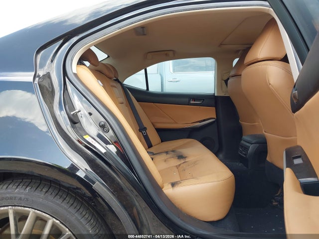 44852741 :رقم المزاد ، JTHBA1D26H5044928 vin ، 2017 Lexus Is 200t مزاد بيع