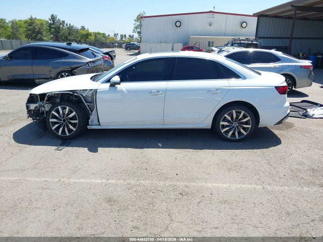 2020 Audi A4 Premium 40 Tfsi Front-wheel Drive S Tronic მანქანა იყიდება აუქციონზე, vin: WAUGMAF44LN003474, აუქციონის ნომერი: 44852750