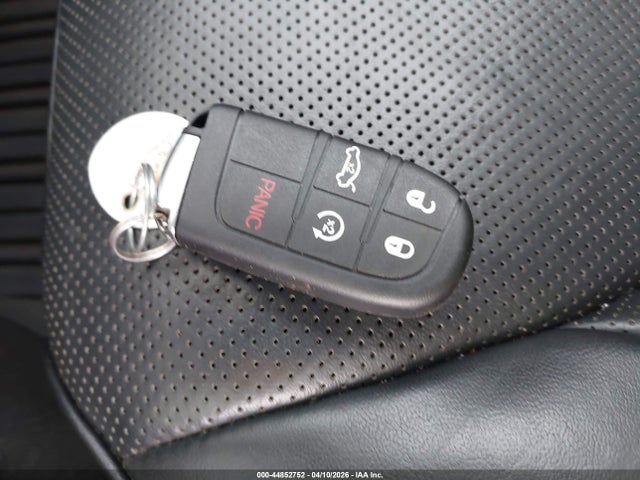 2016 CHRYSLER 300C 2C3CCAET1GH165675 Photo 10