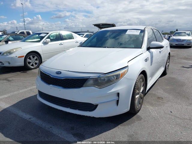 KIA Optima Lx 2018 5XXGT4L35JG263927 Image 2