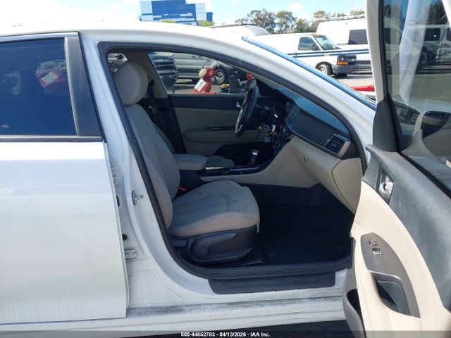 KIA Optima Lx 2018 5XXGT4L35JG263927 Image 5