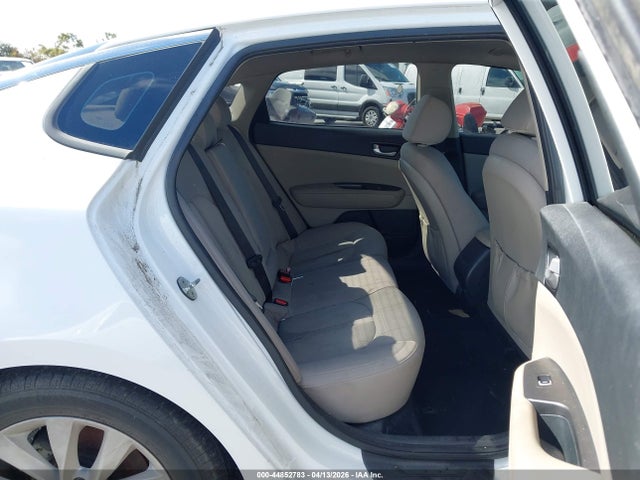 KIA Optima Lx 2018 5XXGT4L35JG263927 Image 8