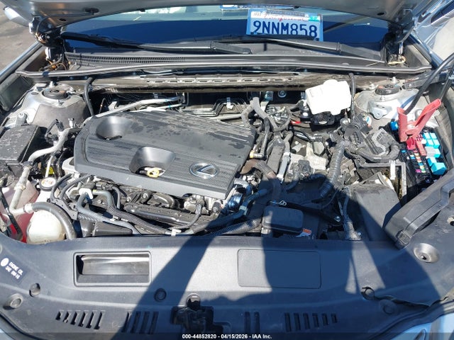 44852820 :رقم المزاد ، 58ADA1C11NU015880 vin ، 2022 Lexus Es 300h مزاد بيع