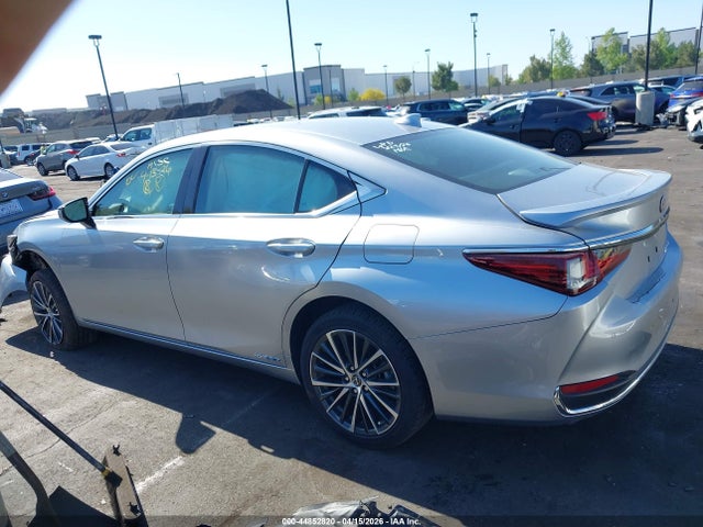 44852820 :رقم المزاد ، 58ADA1C11NU015880 vin ، 2022 Lexus Es 300h مزاد بيع
