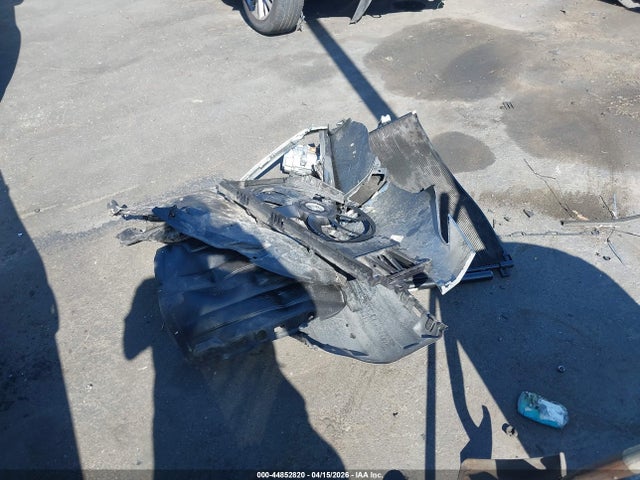 44852820 :رقم المزاد ، 58ADA1C11NU015880 vin ، 2022 Lexus Es 300h مزاد بيع