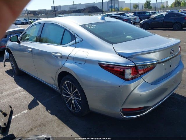 44852820 :رقم المزاد ، 58ADA1C11NU015880 vin ، 2022 Lexus Es 300h مزاد بيع