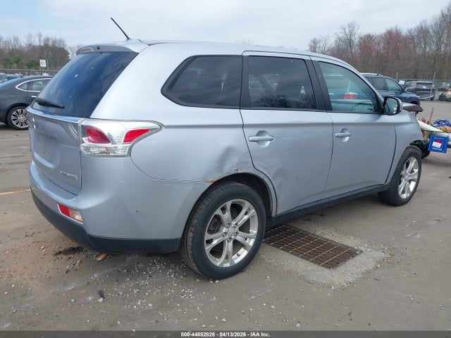 Продаж на аукціоні авто 2014 Mitsubishi Outlander Se, vin: JA4AZ3A35EZ017684, номер лоту: 44852828