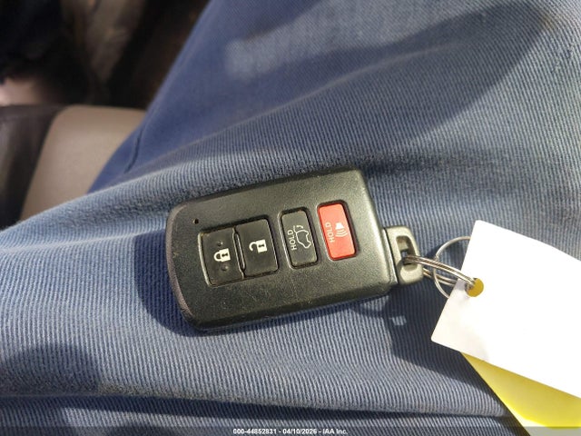 Продажа на аукционе авто 2014 Toyota Rav4 Limited, vin: 2T3DFREV1EW178902, номер лота: 44852831