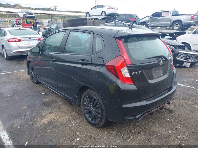 3HGGK5G68JM709064 Honda Fit Sport