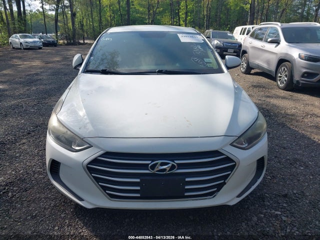 44852843 :رقم المزاد ، 5NPD84LF0HH174151 vin ، 2017 Hyundai Elantra Se مزاد بيع