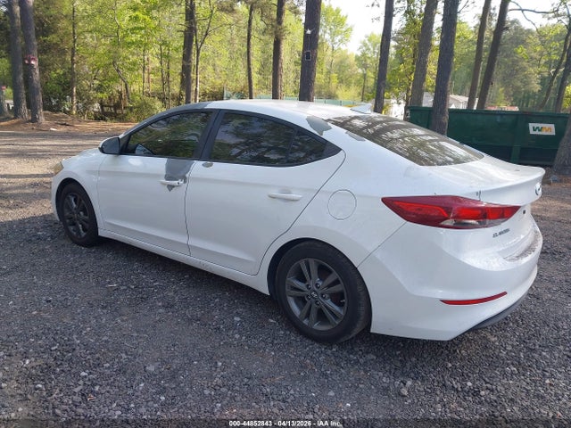 44852843 :رقم المزاد ، 5NPD84LF0HH174151 vin ، 2017 Hyundai Elantra Se مزاد بيع