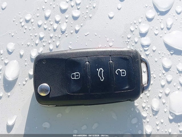Продаж на аукціоні авто 2015 Volkswagen Jetta 2.0l S, vin: 3VW2K7AJ2FM211979, номер лоту: 44852894