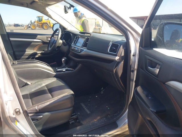 5TDJKRFH1FS132027 Toyota Highlander Xle V6