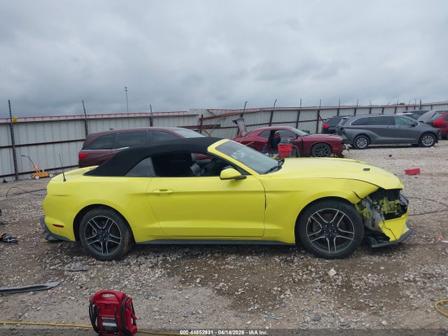 Продажа на аукционе авто 2021 Ford Mustang Ecoboost Premium, vin: 1FATP8UH5M5105056, номер лота: 44852931