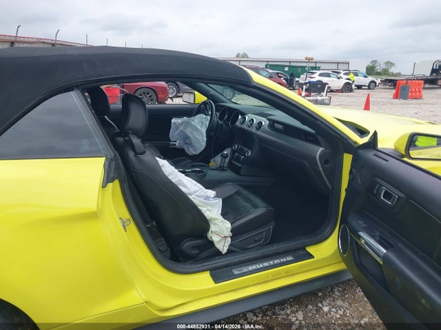 Продажа на аукционе авто 2021 Ford Mustang Ecoboost Premium, vin: 1FATP8UH5M5105056, номер лота: 44852931