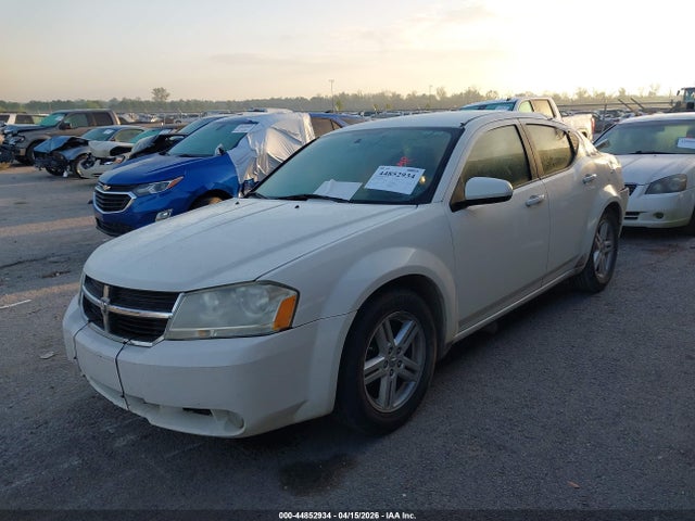 44852934 :رقم المزاد ، 1B3CC5FB1AN215760 vin ، 2010 Dodge Avenger R/t مزاد بيع