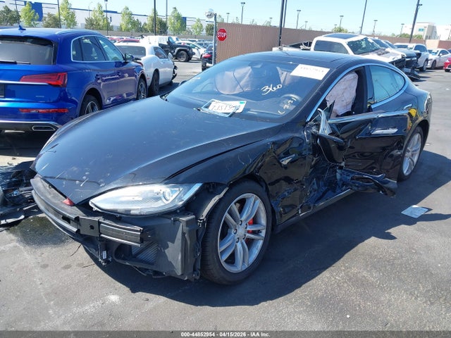 44852954 :رقم المزاد ، 5YJSA1H27EFP69153 vin ، 2014 Tesla Model S P85d مزاد بيع