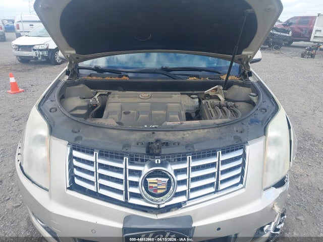44852968 :رقم المزاد ، 3GYFNDE35FS604290 vin ، 2015 Cadillac Srx Premium Collection مزاد بيع