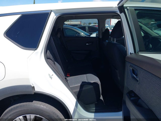 2023 Nissan Rogue Sv Fwd მანქანა იყიდება აუქციონზე, vin: 5N1BT3BA1PC935894, აუქციონის ნომერი: 44853016
