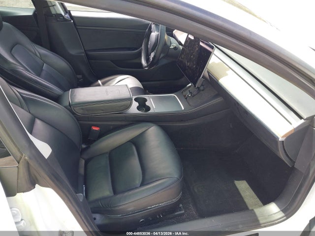 44853036 :رقم المزاد ، 5YJ3E1EA9MF857866 vin ، 2021 Tesla Model 3 Standard Range Plus Rear-wheel Drive مزاد بيع