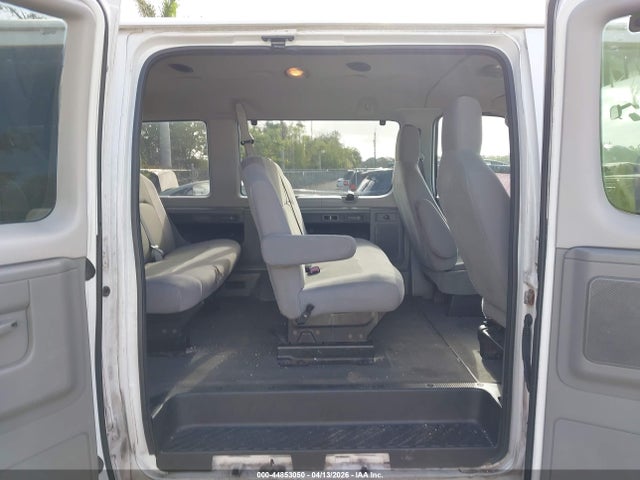 2010 Ford E-350 Super Duty Xl/xlt მანქანა იყიდება აუქციონზე, vin: 1FBSS3BL7ADA25195, აუქციონის ნომერი: 44853050