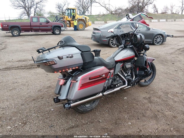 1HD1TEH16KB952562 Harley-Davidson FLHTKSE
