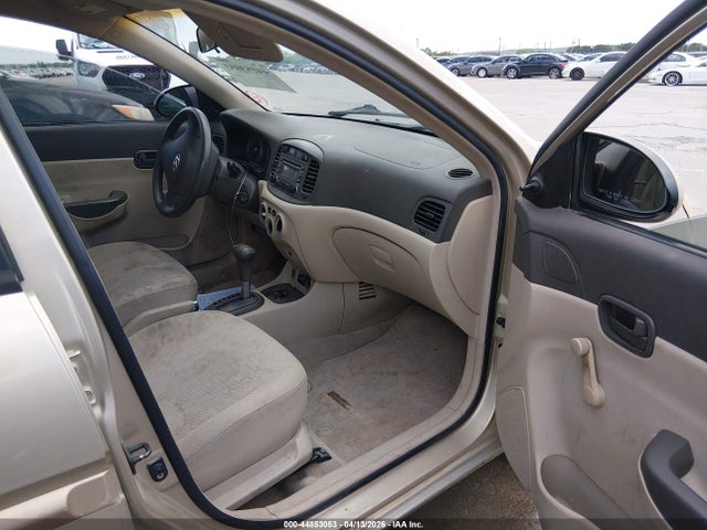 2006 Hyundai Accent Gls მანქანა იყიდება აუქციონზე, vin: KMHCN46C56U027232, აუქციონის ნომერი: 44853053