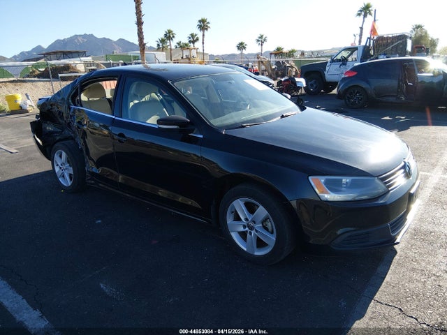44853084 :رقم المزاد ، 3VWLL7AJ5DM360983 vin ، 2013 Volkswagen Jetta 2.0l Tdi مزاد بيع