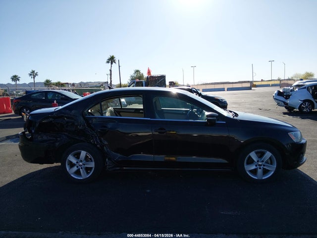 44853084 :رقم المزاد ، 3VWLL7AJ5DM360983 vin ، 2013 Volkswagen Jetta 2.0l Tdi مزاد بيع