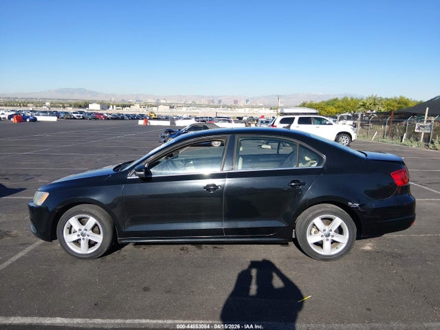 44853084 :رقم المزاد ، 3VWLL7AJ5DM360983 vin ، 2013 Volkswagen Jetta 2.0l Tdi مزاد بيع