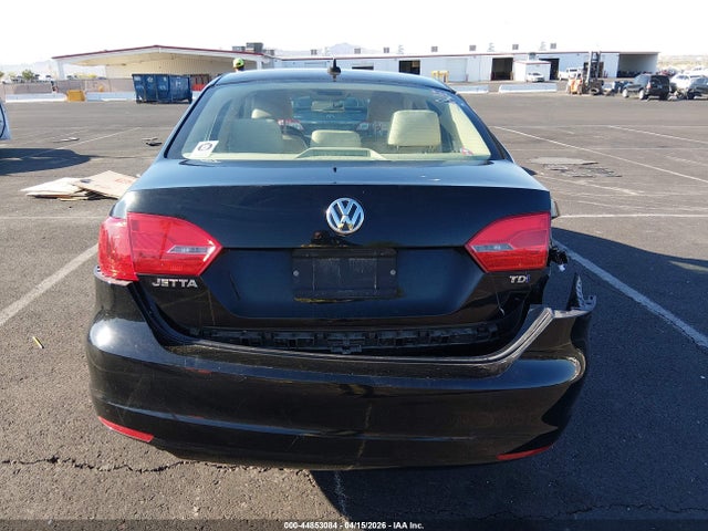 44853084 :رقم المزاد ، 3VWLL7AJ5DM360983 vin ، 2013 Volkswagen Jetta 2.0l Tdi مزاد بيع