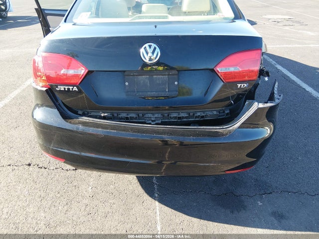 44853084 :رقم المزاد ، 3VWLL7AJ5DM360983 vin ، 2013 Volkswagen Jetta 2.0l Tdi مزاد بيع