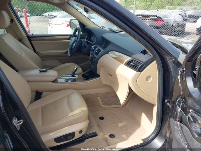 44853089 :رقم المزاد ، 5UXWX9C53D0A20977 vin ، 2013 Bmw X3 Xdrive28i مزاد بيع
