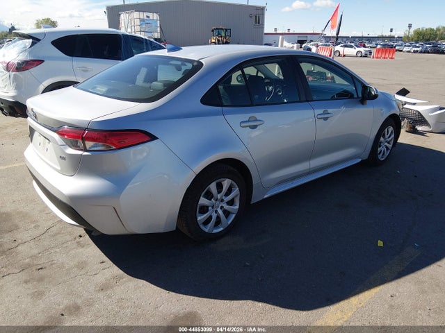 Toyota COROLLA LE 2021 5YFEPMAE5MP250770 Image 4