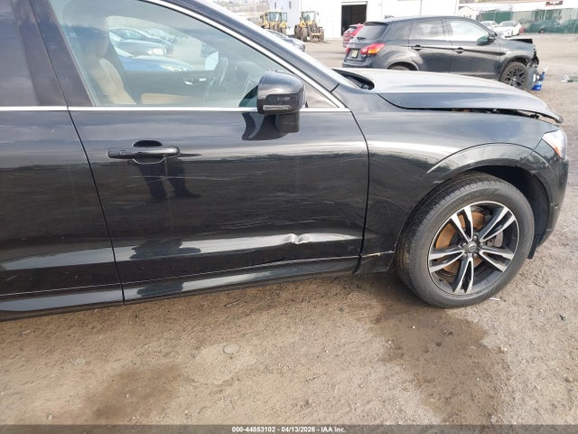 LYVA22RK0KB237382 Volvo Xc60 T6 Momentum