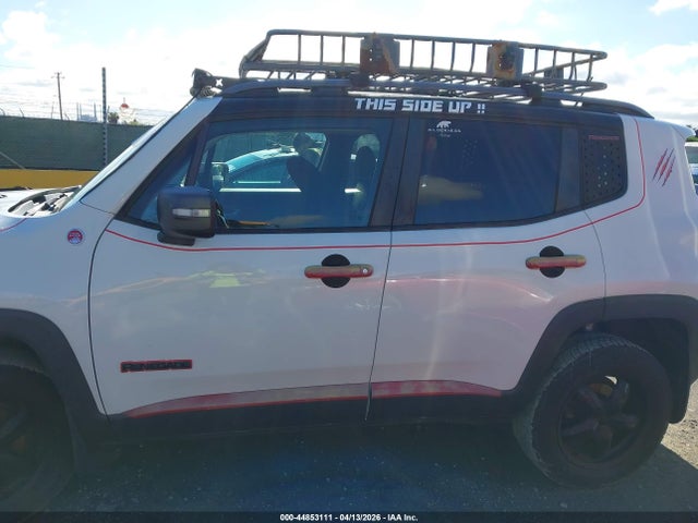 Jeep Renegade Trailhawk 2015 ZACCJBCT3FPC18223 Image 14