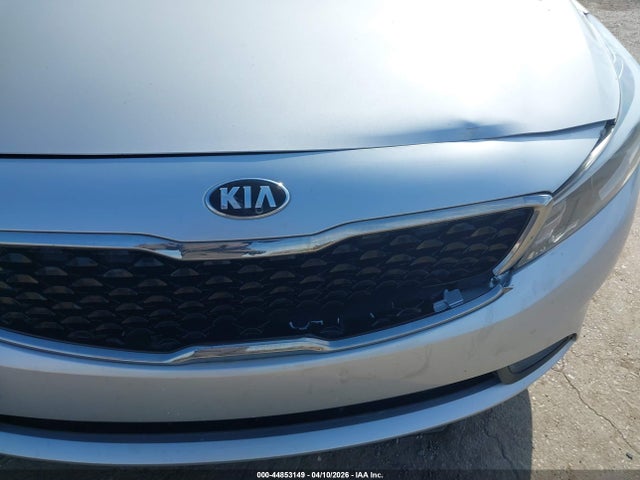 KIA FORTE LX 2018 3KPFL4A74JE194013 Image 6