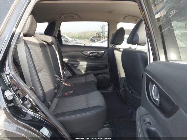 JN8AT2MT1HW151616 Nissan ROGUE SV