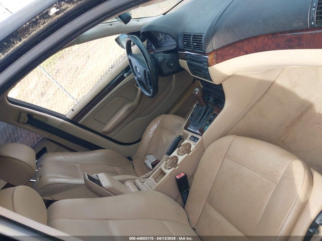 44853170 :رقم المزاد ، WBAEV53424KM37587 vin ، 2004 Bmw 330i مزاد بيع