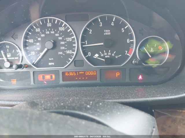 44853170 :رقم المزاد ، WBAEV53424KM37587 vin ، 2004 Bmw 330i مزاد بيع