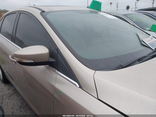Ford Focus Titanium 2018 1FADP3J29JL220984 Image 14
