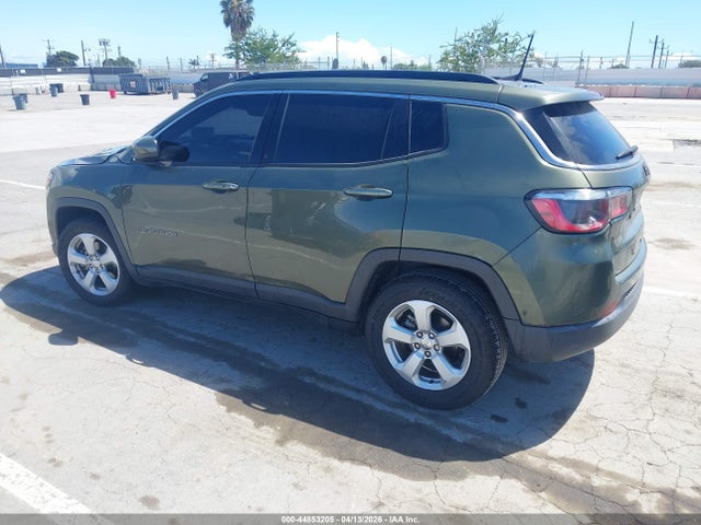 44853205 :رقم المزاد ، 3C4NJCBBXMT505815 vin ، 2021 Jeep Compass Latitude Fwd مزاد بيع